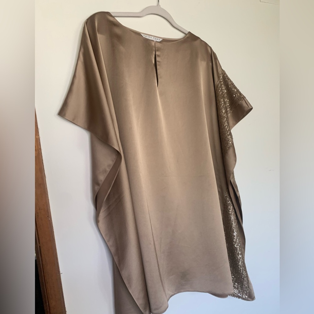 Trina Turk GUC Renna Key hole Bronze Satin Dress Great Condition